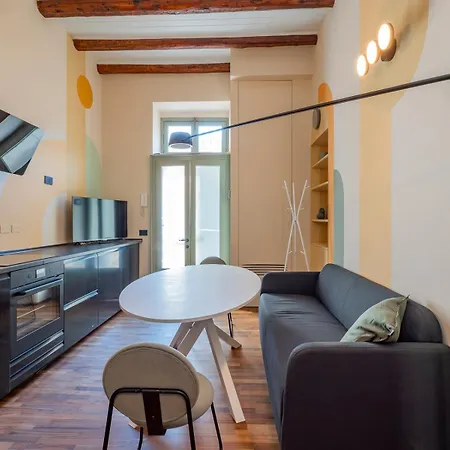 Xenia - Renovated Two-room In Sant'ambrogio