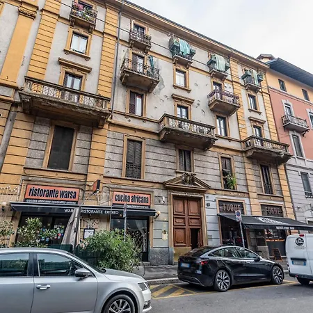 Apartment Via Melzo 16 4 Pax