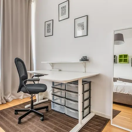 Apartment Via De Sanctis 26 4 Pax Milan