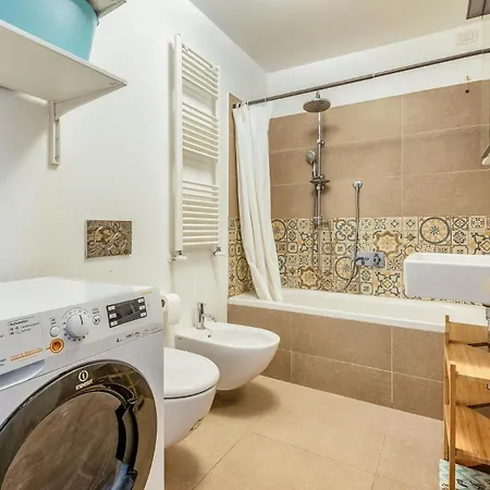 Via De Sanctis 26 4 Pax * Milan