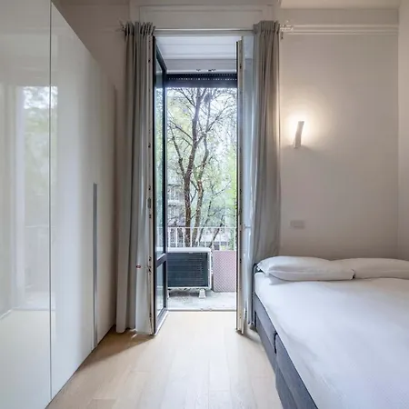 Superhouse Heart Of Milan