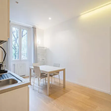 Apartment Superhouse Heart Of Milan
