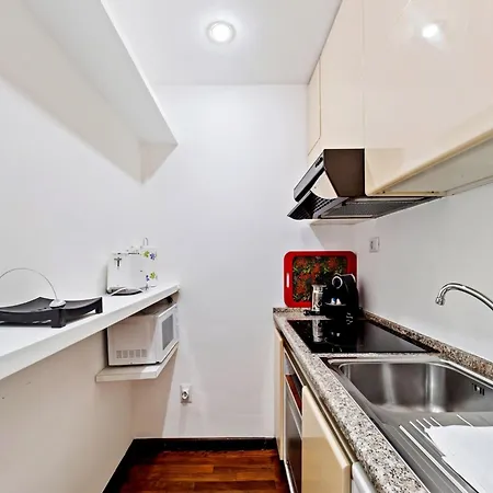 Apartment Sunny With Balcony Milan