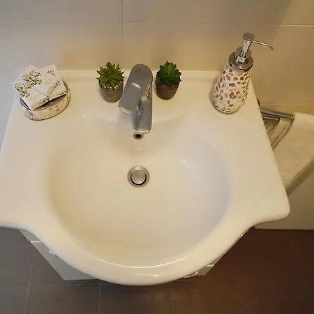 Candiani F2 Trilocale 2 Livelli * Milan
