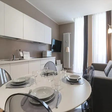 Cosy Apartment With View Milán