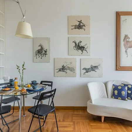 Centro Piazzale Biancamano - Luminoso Bilocale In Apartamento *
