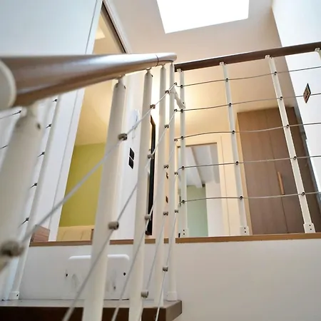 Spacious With Terrace Apartment Milan