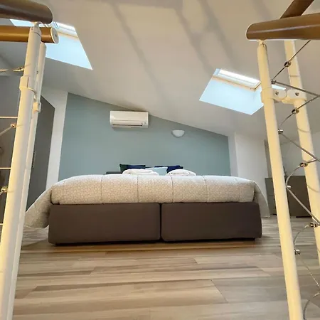 Apartament With Terrace In Bovisa Mediolan