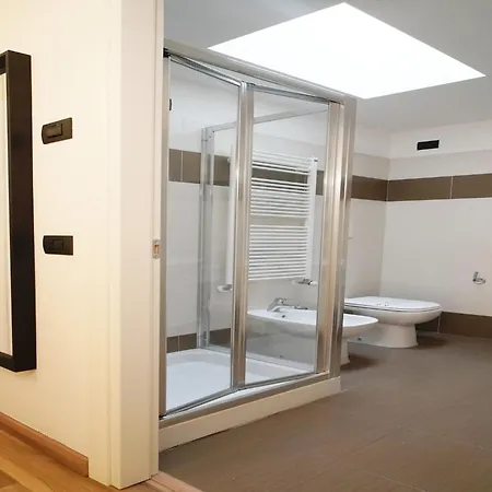 Spacious With Terrace Apartment Milan