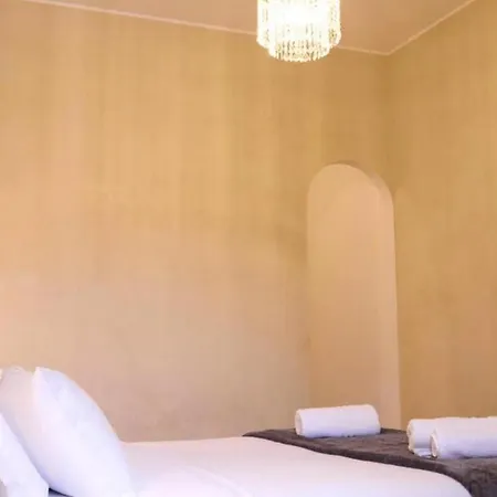 4bdr Cozy And Lovely In Good Location- If You Want To Book, Please Contact On Wh-ats-app - 0034-656-619-782 !!!! Appartement