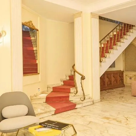Appartement 4bdr Cozy And Lovely In Good Location- If You Want To Book, Please Contact On Wh-ats-app - 0034-656-619-782 !!!! Milan