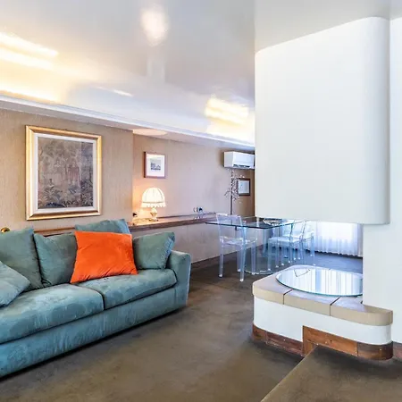 Penthouse 10 Minutes From The Duomo ميلان