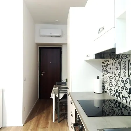 Mayflowers Apartment Milan