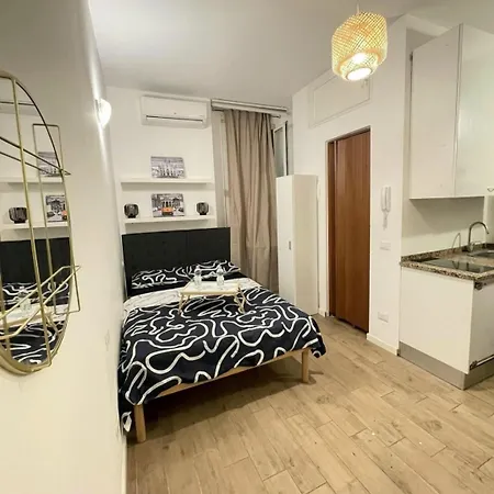 Private And Cute 13min Station