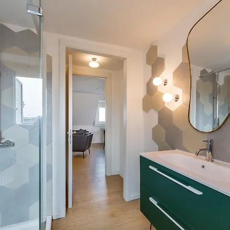 Апартаменты 15 Min From Duomo & Brera *