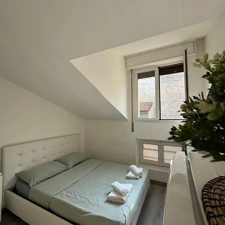 Apartment Loreto Milan