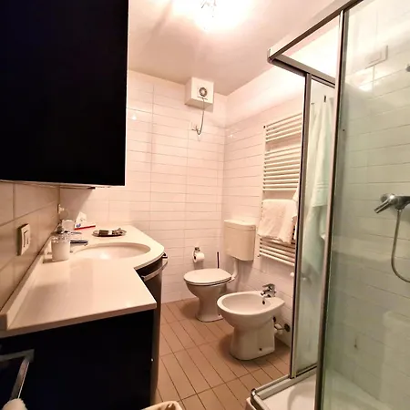 Rosemary Politecnico&malpensa Express Mailand