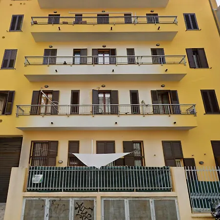 Rosemary Politecnico&malpensa Express * Mailand