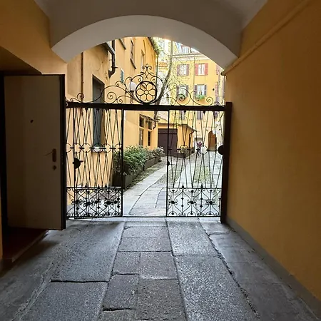 Attico Nel Cuore Della Movida Milanese Сasa de vacaciones