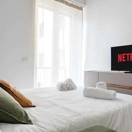 Porta Romana Nuovo Trilocale Wifi E Ac Apartmán *