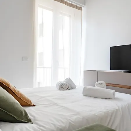 Porta Romana Nuovo Trilocale Wifi E Ac Milano