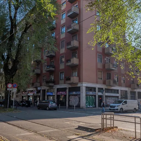 In Stile, Comodo Ed Elegante Appartement Milaan