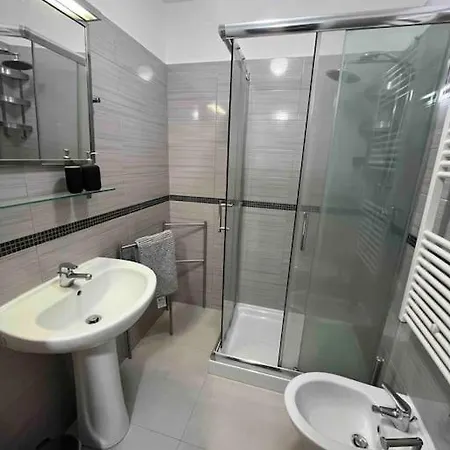 Feriehus Spacious 2br 2ba Porta Venezia Walk To Fs *