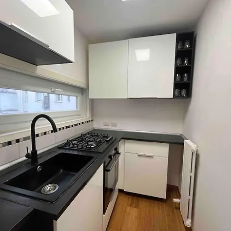 Дом отдыха Spacious 2br 2ba Porta Venezia Walk To Fs Милан