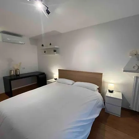 Дом отдыха Spacious 2br 2ba Porta Venezia Walk To Fs