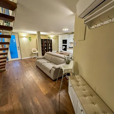 Dea Dreams - Lofty Marghera Casa vacanze