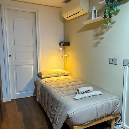 Holiday home Dea Dreams - Lofty Marghera Milan