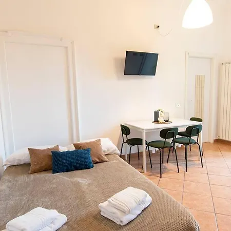 Апартаменты We - Watt18 House Navigli