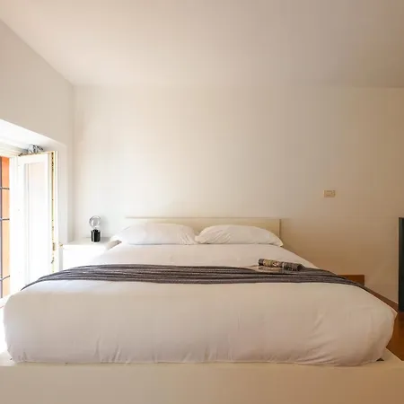 Διαμέρισμα Enchanting Loft Between History And Tranquility *