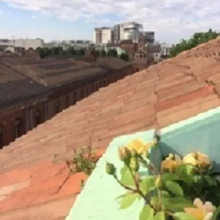 Mansardina Boheme Tra Il Duomo E L'universita 아파트 *