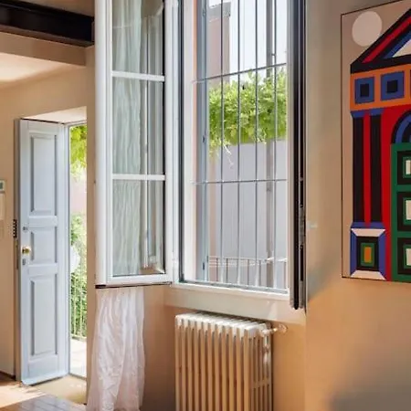The Naviglio Grande - Luxurious Flat Appartamento