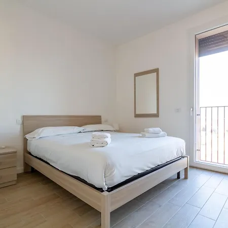 View 15 Min From Duomo شقة ميلان