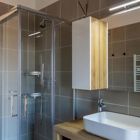 View 15 Min From Duomo Milán