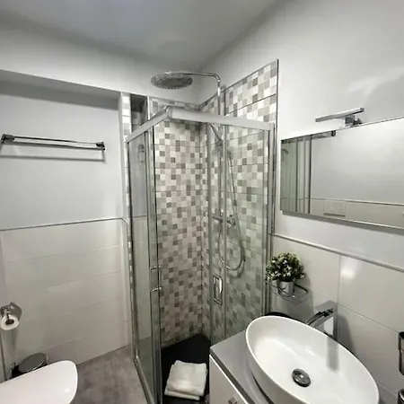 10 Min Da Navigli E Centro, Nuova E Luminosa Oasi 1p Apartment