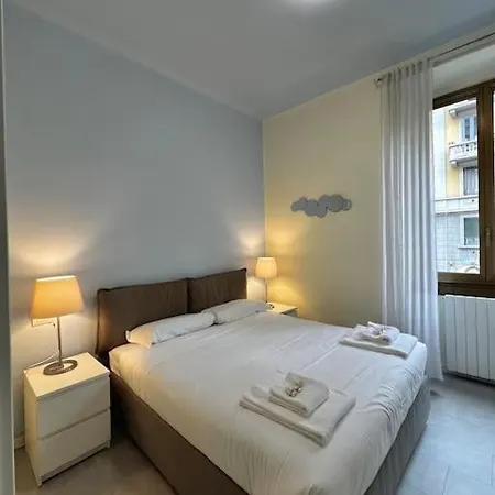 Apartment 10 Min Da Navigli E Centro, Nuova E Luminosa Oasi 1p Milan