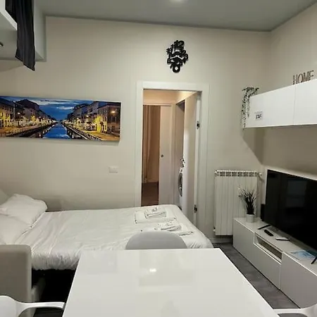 Appartamento 10 Min Da Navigli E Centro, Nuova E Luminosa Oasi 1p