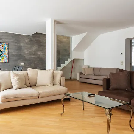 Apartamento Ampio E Luminoso Trilocale In Zona Moscova