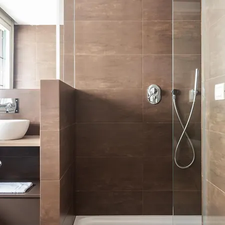 Ampio E Luminoso Trilocale In Zona Moscova Apartment *