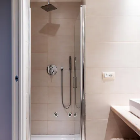 Ampio E Luminoso Trilocale In Zona Moscova Apartmán