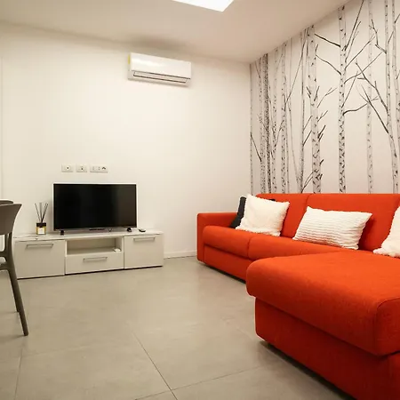 Santa Tecla Living Parini 9 Apartment *
