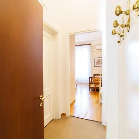 דירה Intrho Vintage Flat