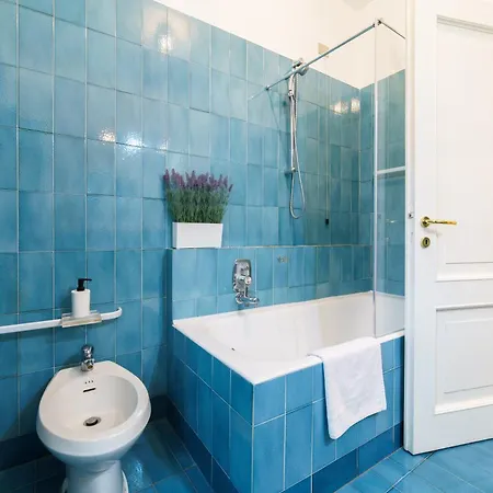 Intrho Vintage Flat *