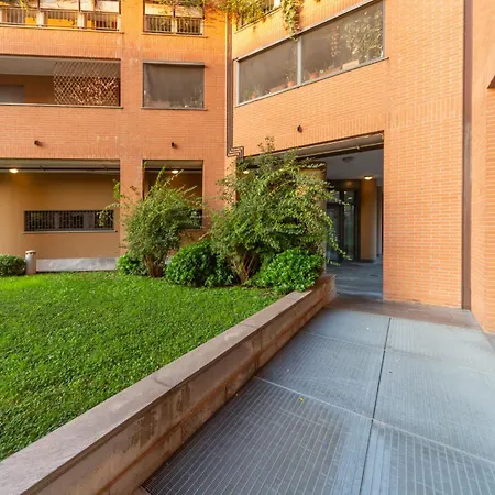 Modern Oasis Opposite Bosco Verticale Apartment *