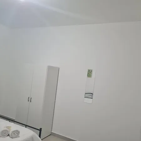 Milanohome2 *