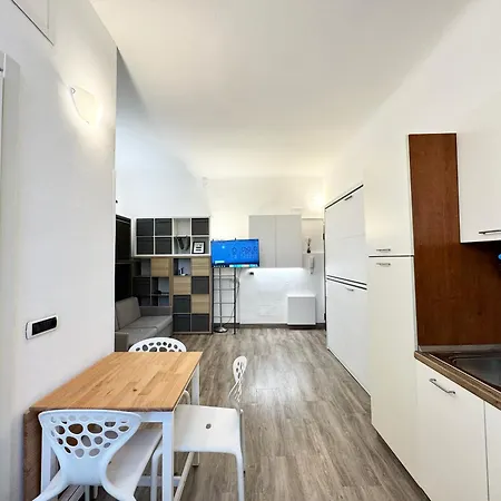 Apartment Housesofia Milan