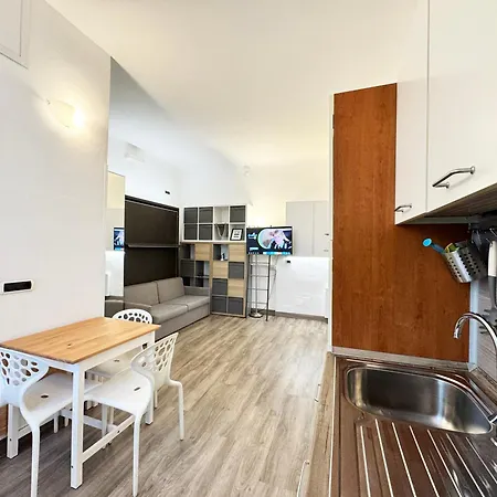 Apartment Housesofia Milan